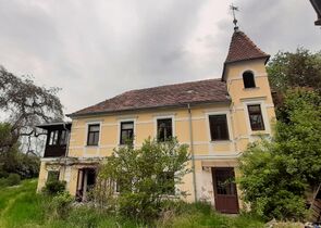 Villa Belvedere mit Türmchen - 2022